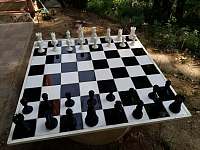 venkovní šachová deska - chata k pronájmu Líšťany - Lipno